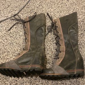 Sorel Wedge Lace Up Boot 7.5 EUC